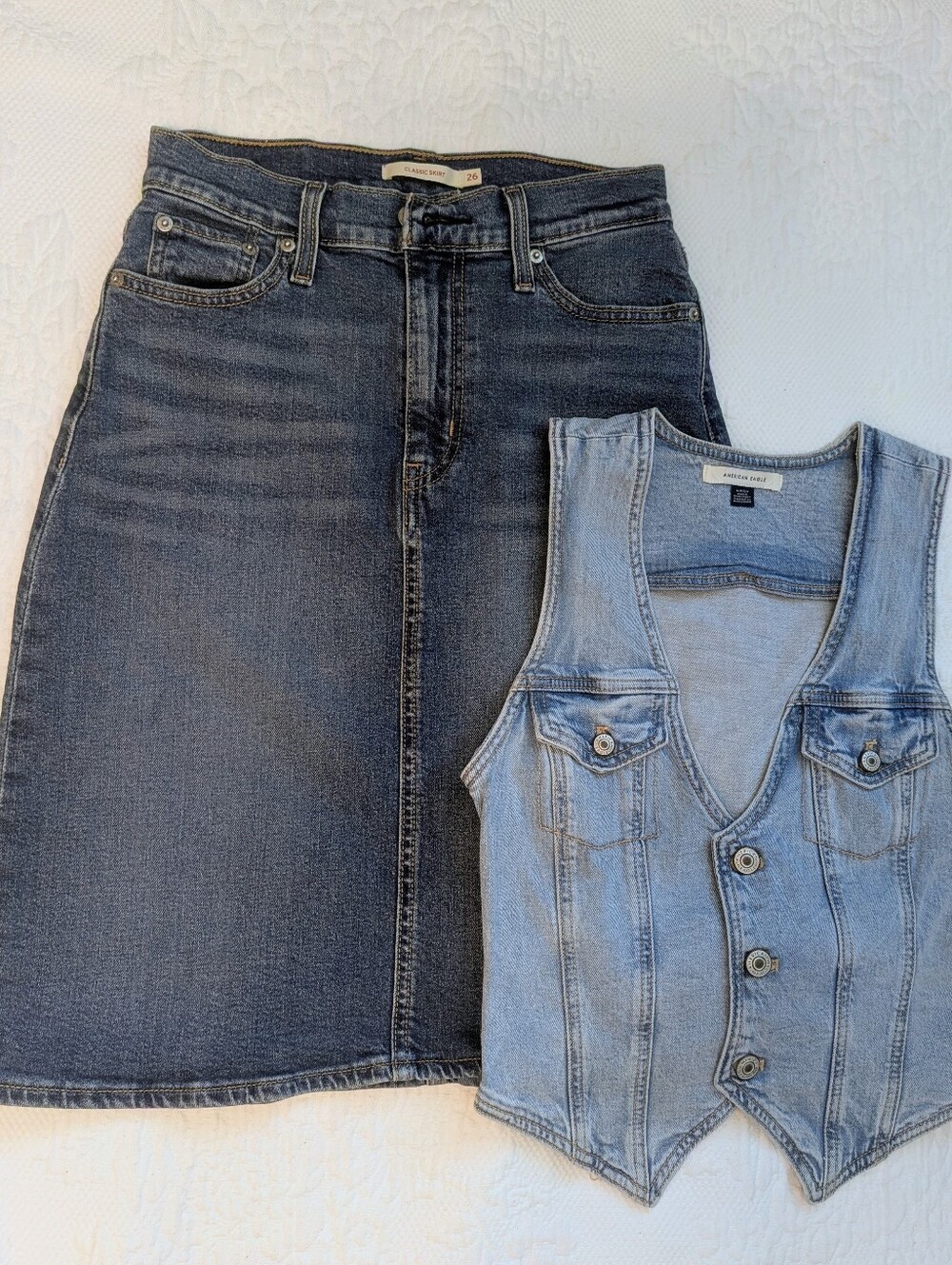 Fall Denim Basics Bundle: Levi's Classic Skirt Sz 26 & American Eagle Vest Sz SP